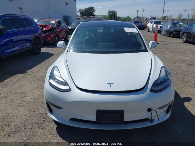 5YJ3E1EAXJF049151 Tesla Model 3 Long Range/mid Range