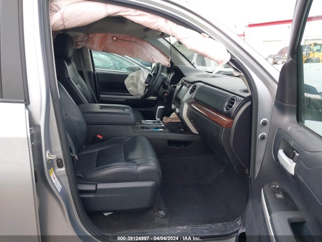 5TFHY5F17FX429225 Toyota Tundra Limited 5.7l V8