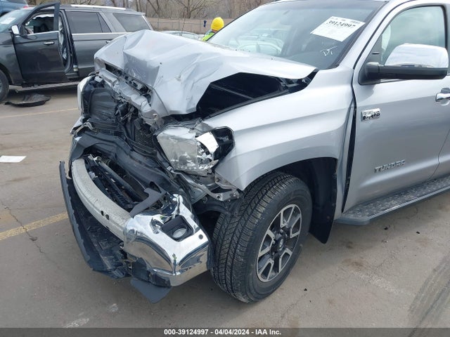 5TFHY5F17FX429225 Toyota Tundra Limited 5.7l V8