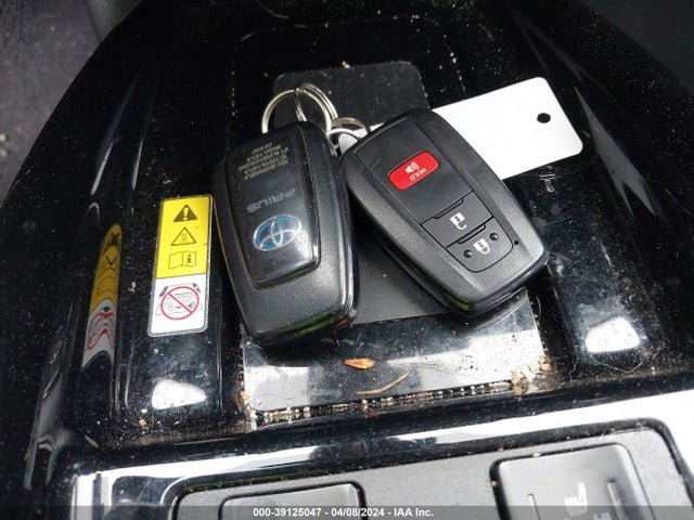Toyota PRIUS XLE 2021 JTDKAMFU3M3144363 Image 11