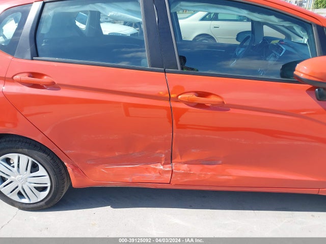 Honda FIT LX 2019 3HGGK5H49KM723134 Image 6