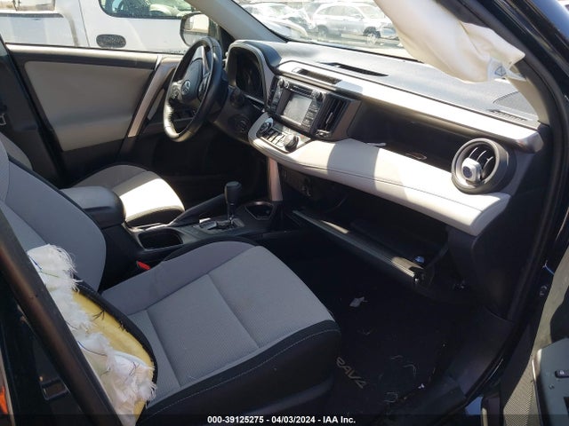 Toyota Rav4 Xle 2018 JTMWFREV7JD130773 Image 5