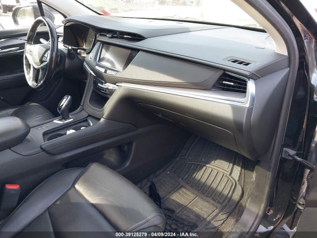 2018 CADILLAC XT5 1GYKNDRS8JZ182317 Photo 4