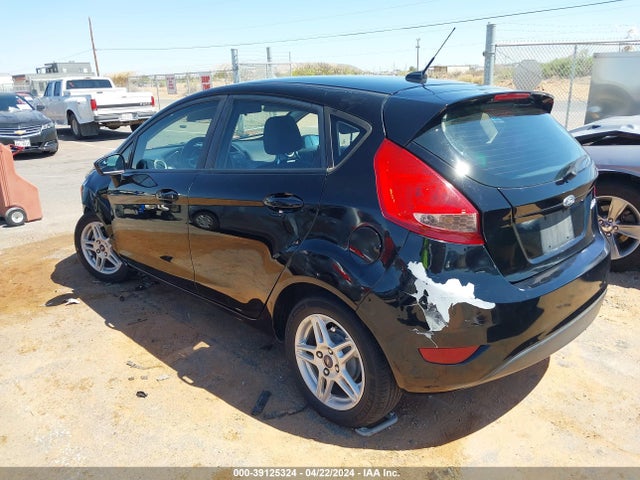 Ford FIESTA SE 2018 3FADP4EJ4JM127652 Image 3