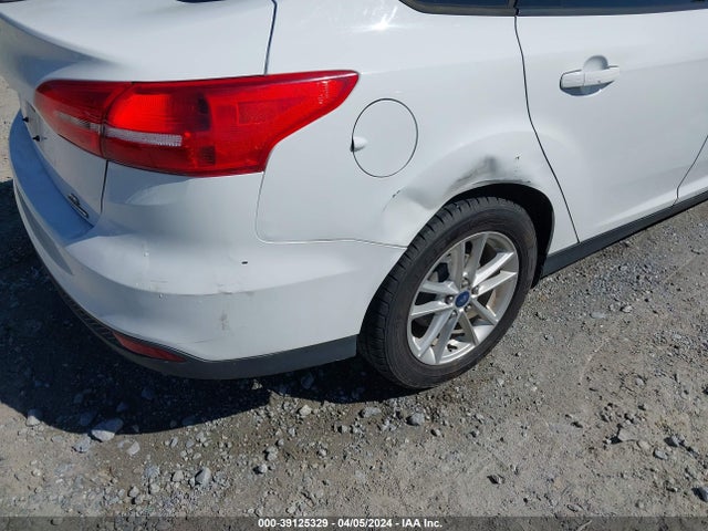 Ford FOCUS SE 2015 1FADP3F25FL257188 Image 6