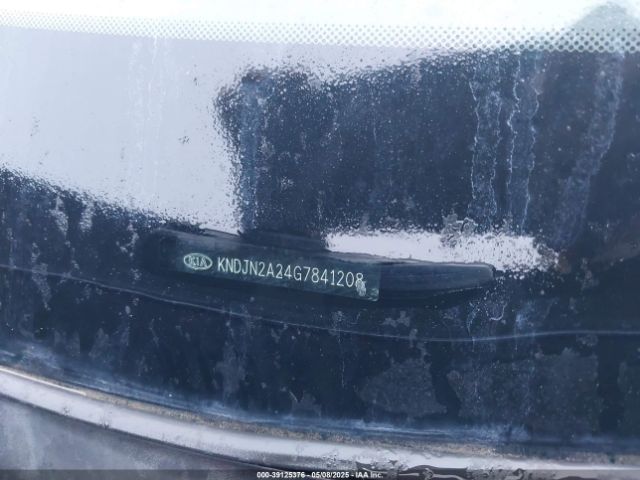 KNDJN2A24G7841208 KIA Soul