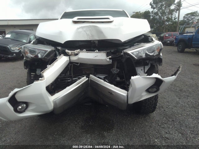 Toyota 4runner Trd Off Road 2018 JTEBU5JR0J5574136 Image 6