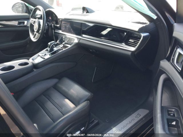 WP0AB2A71JL134764 Porsche Panamera 4s