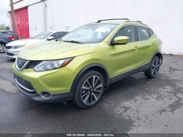 JN1BJ1CR1HW112565 Nissan Rogue Sport Sl