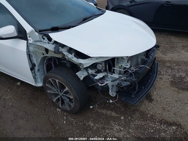 Toyota COROLLA SE 2018 5YFBURHE9JP763420 Image 6