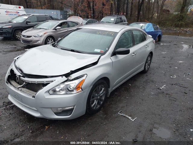 Nissan Altima 2.5 S 2015 1N4AL3AP1FC492592 Image 2