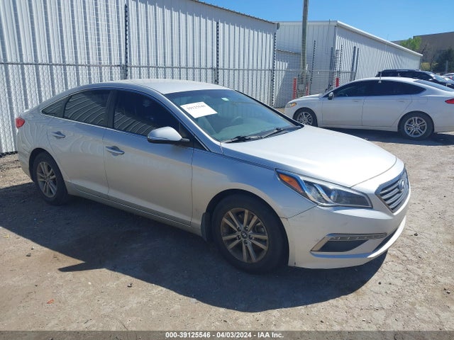 2015 5NPE24AA2FH187929 main image