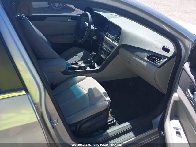 Hyundai SONATA ECO 2015 5NPE24AA2FH187929 Image 5