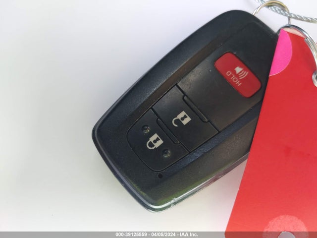 Toyota Prius Four 2017 JTDKARFU9H3054427 Image 11