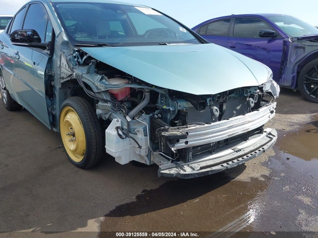 Toyota Prius Four 2017 JTDKARFU9H3054427 Image 6