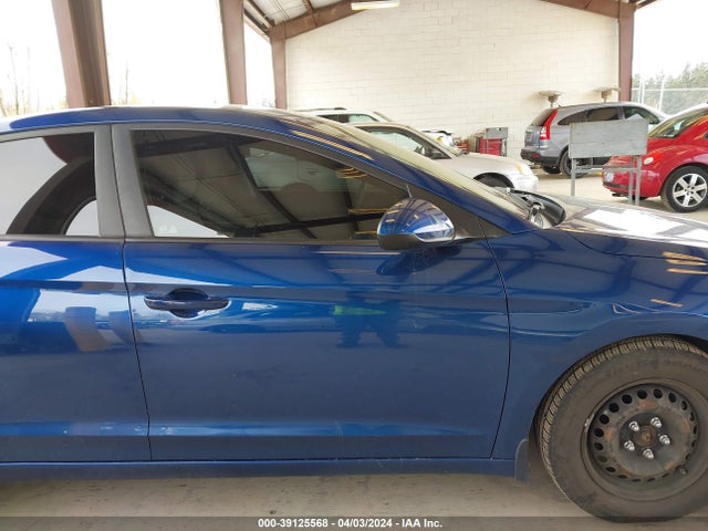 Hyundai ELANTRA SE 2019 5NPD74LF0KH487971 Image 12