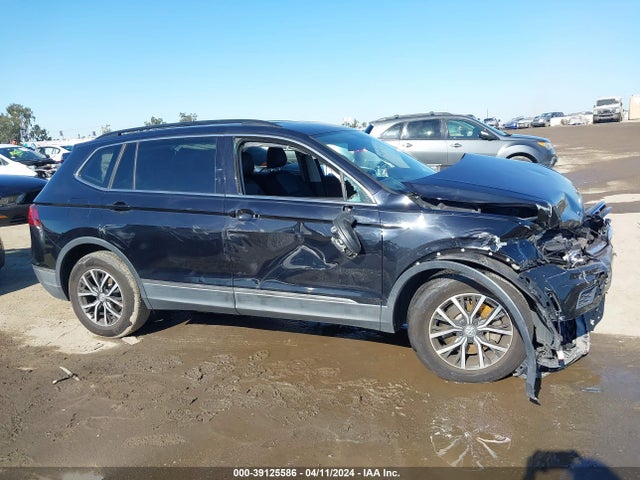 3VV3B7AX6JM220576 Volkswagen Tiguan 2.0t Se/2.0t Sel