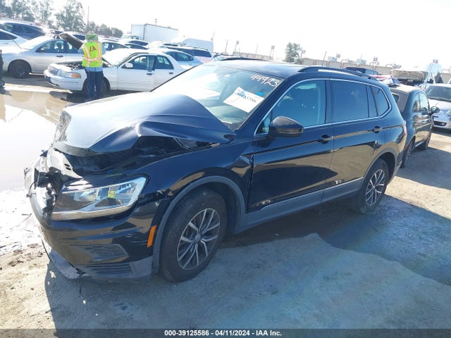 3VV3B7AX6JM220576 Volkswagen Tiguan 2.0t Se/2.0t Sel