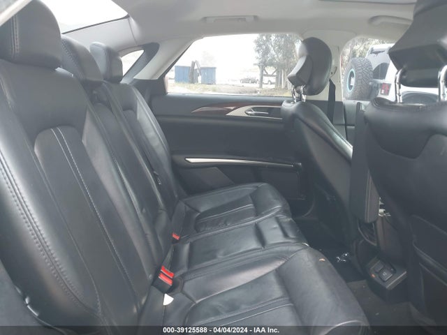 Lincoln MKZ 2016 3LN6L2G98GR604046 Image 8