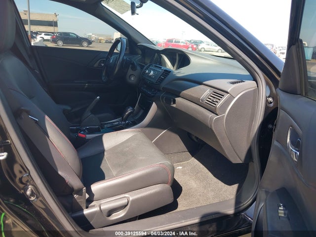 Honda Accord 2017 1HGCR2F12HA298573 Image 18