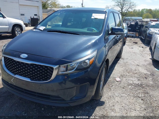 KIA SEDONA LX 2017 KNDMB5C10H6265670 Image 2