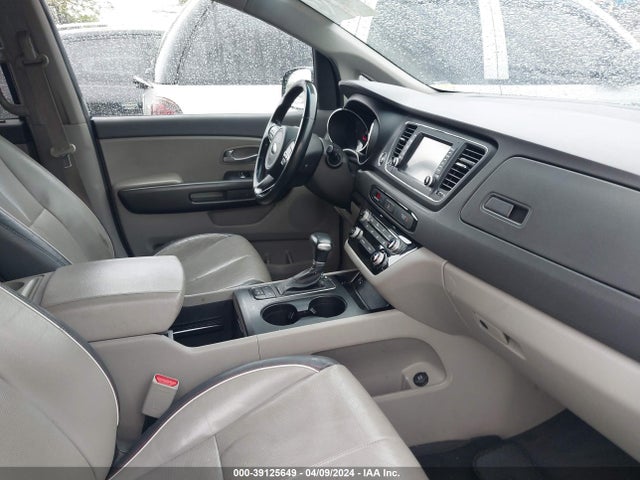 KIA SEDONA LX 2017 KNDMB5C10H6265670 Image 5