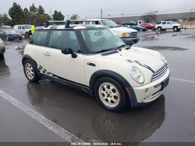 2005 MINI COOPER WMWRC335X5TJ70179 Photo 0