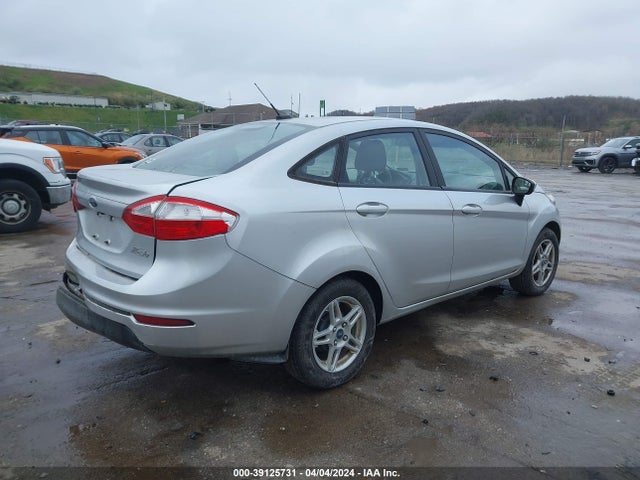 Ford FIESTA SE 2019 3FADP4BJ2KM119538 Image 4