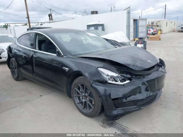 Продаж на аукціоні авто 2018 Tesla Model 3 Long Range/mid Range, vin: 5YJ3E1EA2JF039925, номер лоту: 39125742