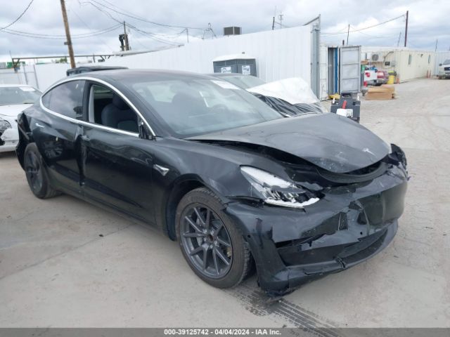 2018 Tesla Model 3 Long Range/mid Range მანქანა იყიდება აუქციონზე, vin: 5YJ3E1EA2JF039925, აუქციონის ნომერი: 39125742