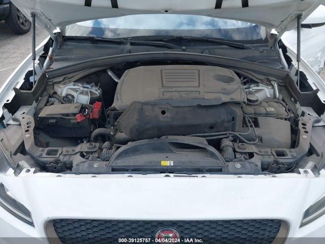 2018 JAGUAR F-PACE SADCJ2GX0JA203866 Photo 9