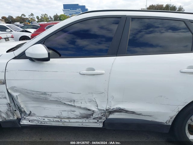 Jaguar F-pace 30t Premium 2018 SADCJ2GX0JA203866 Image 13