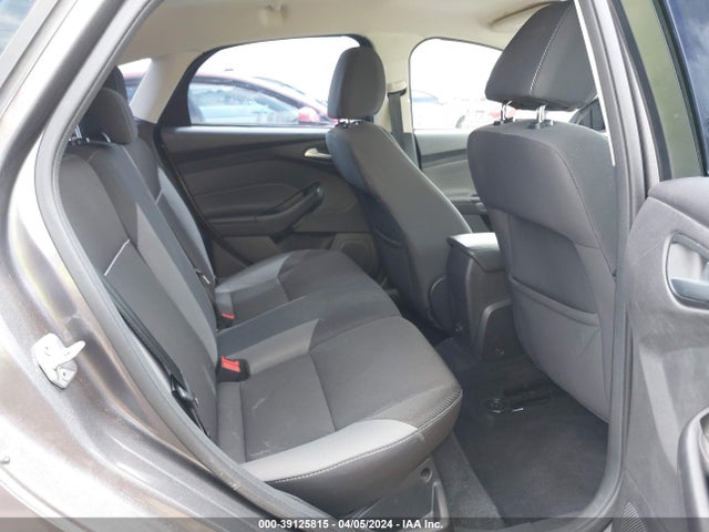 Ford FOCUS SE 2014 1FADP3K2XEL169869 Image 8