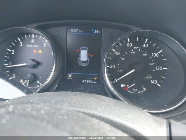 5N1AT2MV0JC831703 Nissan ROGUE SV