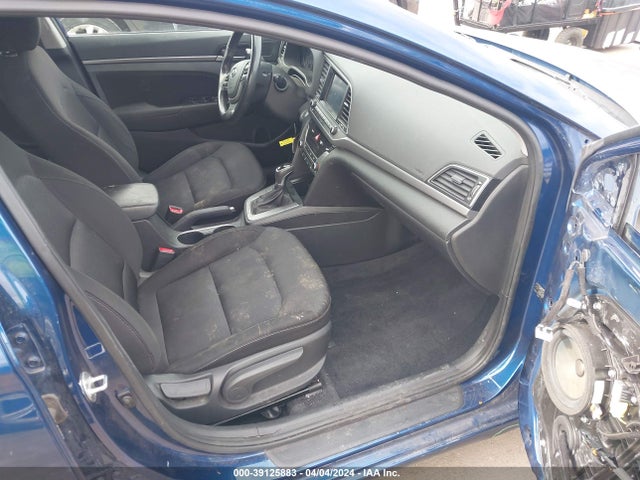 Hyundai Elantra Value Edition 2017 5NPD84LF2HH160347 Image 5