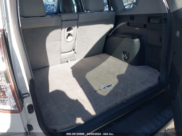 Toyota RAV4 EV 2014 2T3YL4DV0EW002390 Image 21