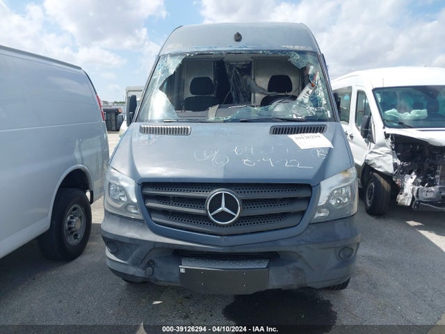 WD3PE7CD5JP647293 Mercedes-Benz Sprinter 2500 Standard Roof V6