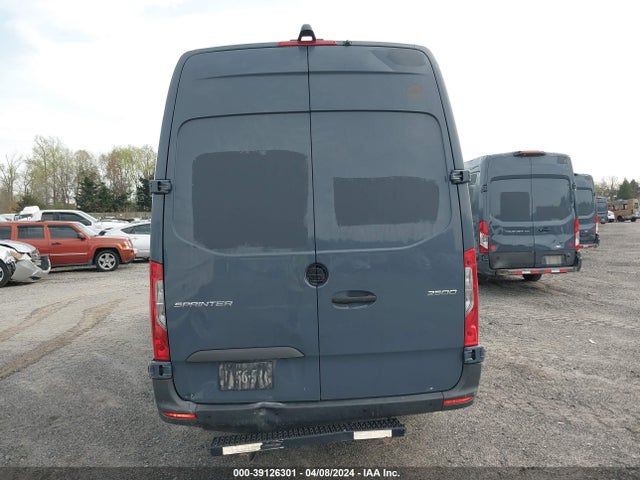 WD4PF1CD2KP133067 Mercedes-Benz Sprinter 2500 High Roof V6