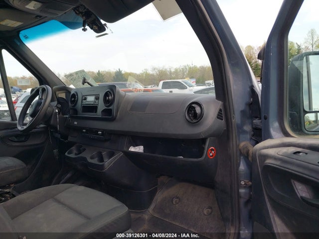 WD4PF1CD2KP133067 Mercedes-Benz Sprinter 2500 High Roof V6