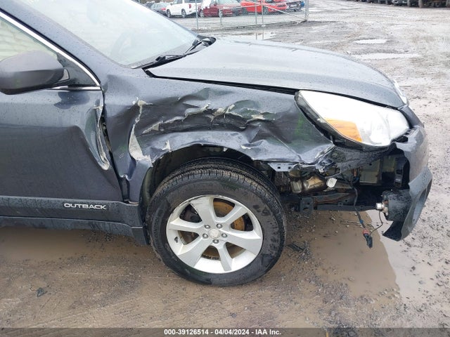 Subaru Outback 2.5i Premium 2014 4S4BRBCC1E3254611 Image 11