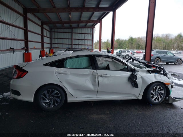Honda CIVIC EX 2018 2HGFC2F71JH530316 Image 14