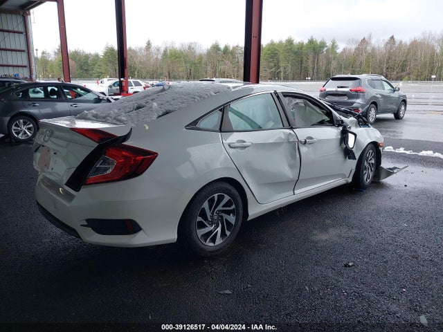 Honda CIVIC EX 2018 2HGFC2F71JH530316 Image 4