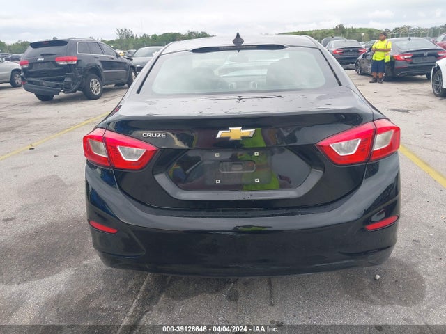 Chevrolet Cruze Ls Auto 2018 1G1BC5SM8J7215804 Image 16