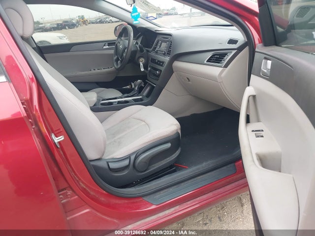 Hyundai SONATA SE 2015 5NPE24AFXFH210157 Image 5