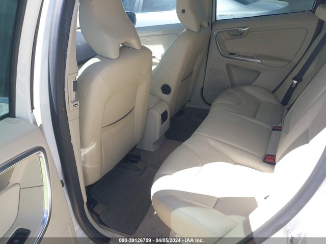 Volvo Xc60 T5 Premier Plus 2015 YV440MDC1F2593200 Image 8