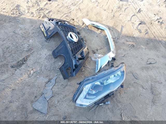 Nissan ROGUE SV 2017 5N1AT2MV0HC818735 Image 11