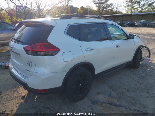 Nissan ROGUE SV 2017 5N1AT2MV0HC818735 Image 4