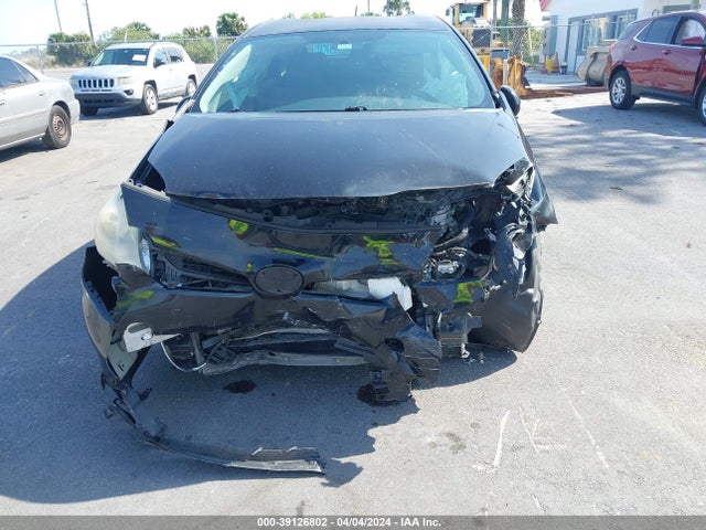 Toyota Prius Two 2014 JTDKN3DU0E1736253 Image 6