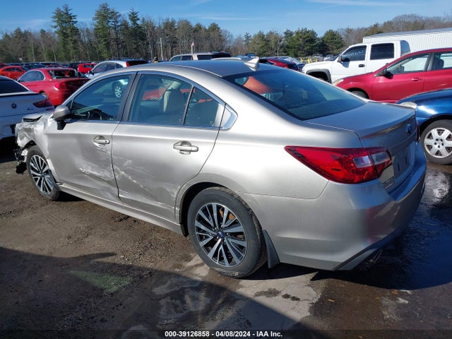 4S3BNAC64J3002463 Subaru Legacy 2.5i Premium