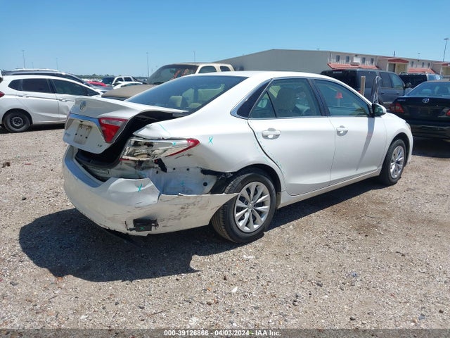 Toyota CAMRY LE 2015 4T4BF1FK6FR455136 Image 4
